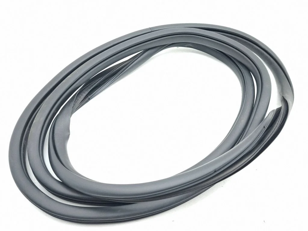 Front door rubber seal – right