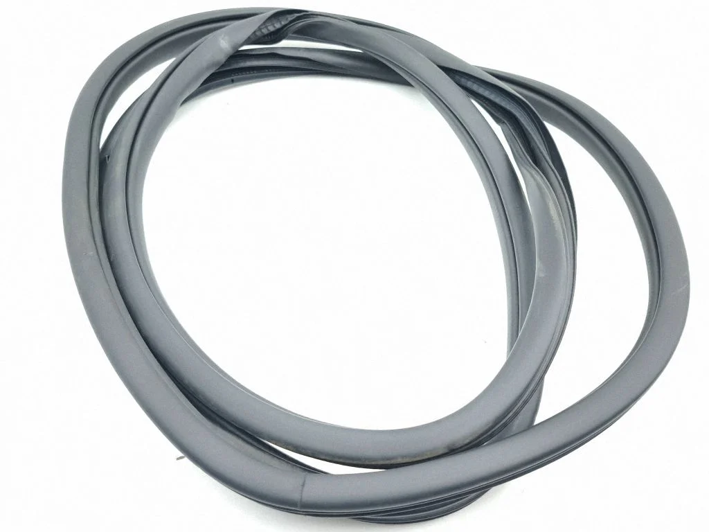 Front door rubber seal – left
