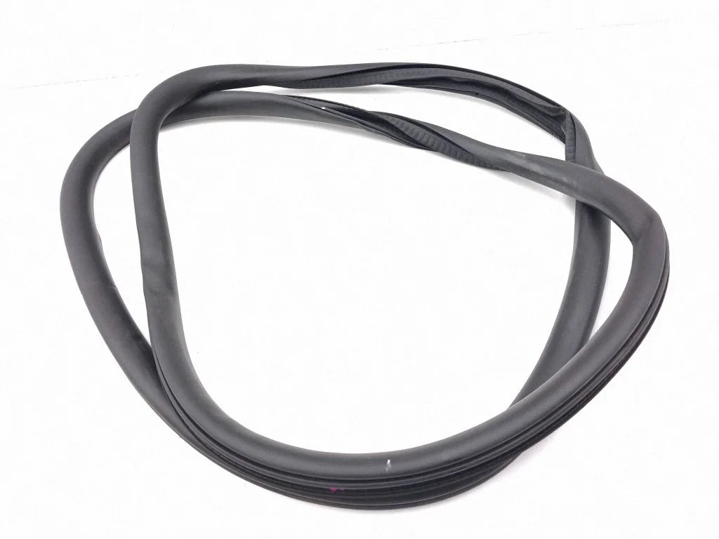 Front door rubber seal – right