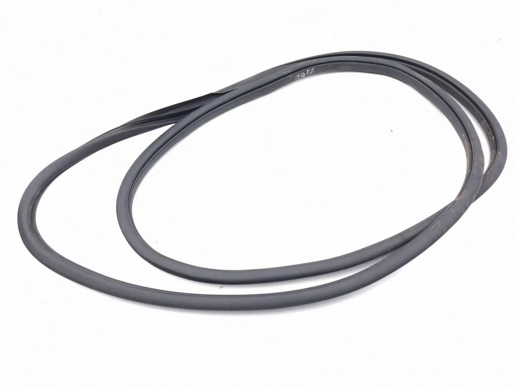 Front door rubber seal – left
