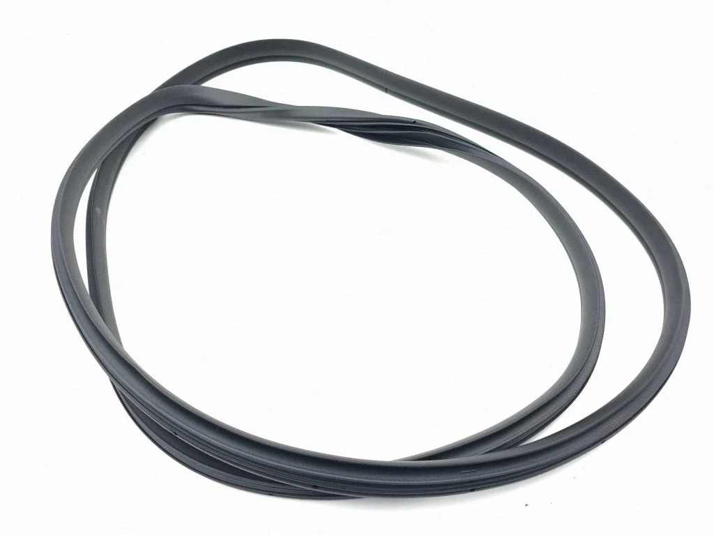 Front door rubber seal – right