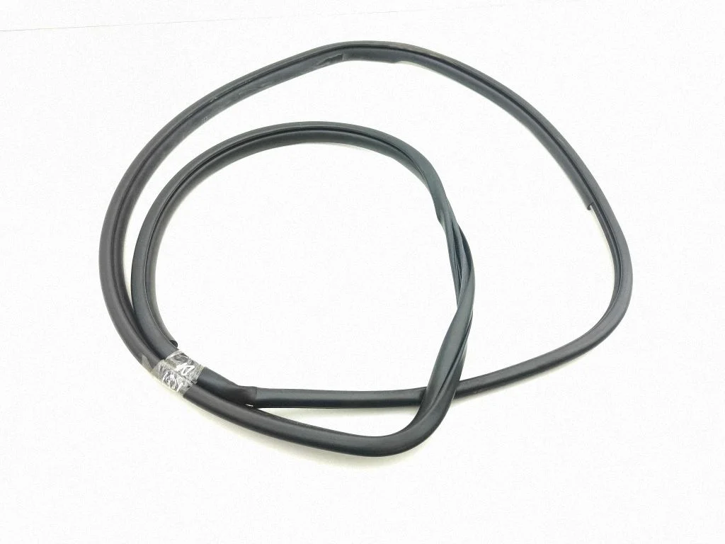 Front door rubber seal – right