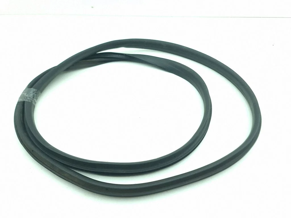 Front door rubber seal – right