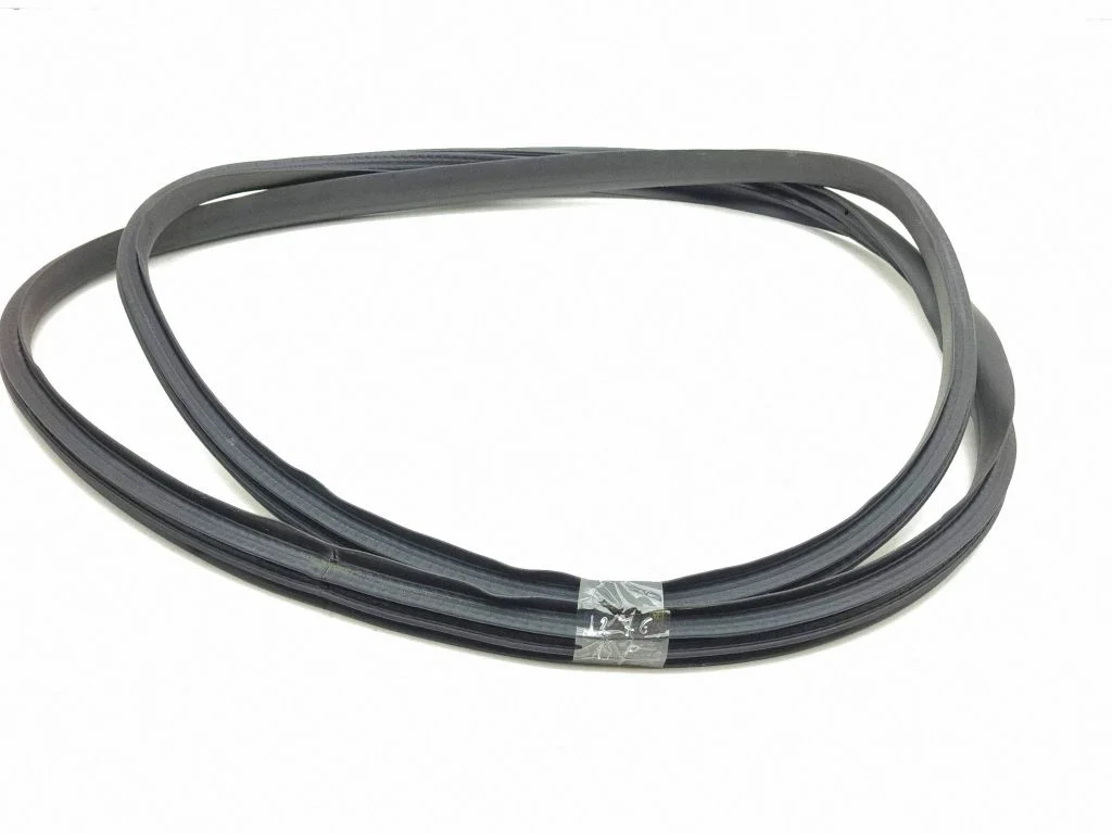 Front door rubber seal – right