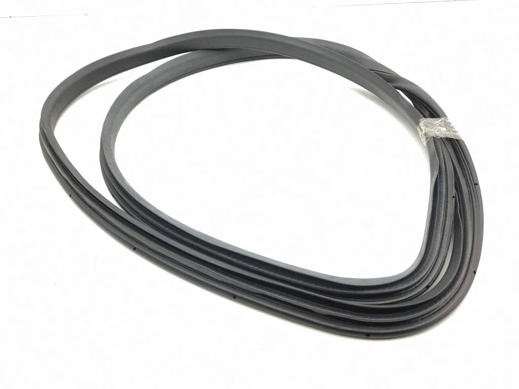 Front door rubber seal – left
