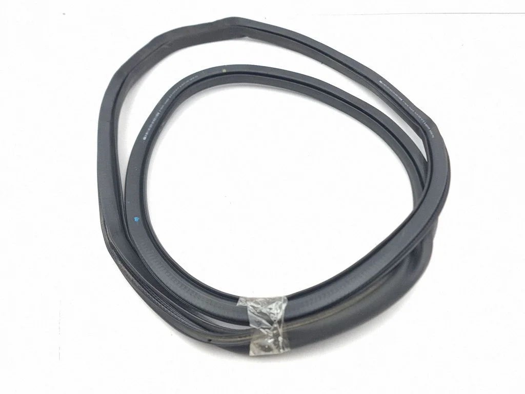 Front door rubber seal – left