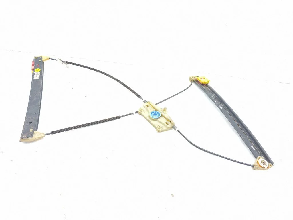 Front window lifting mechanism without motor – left
