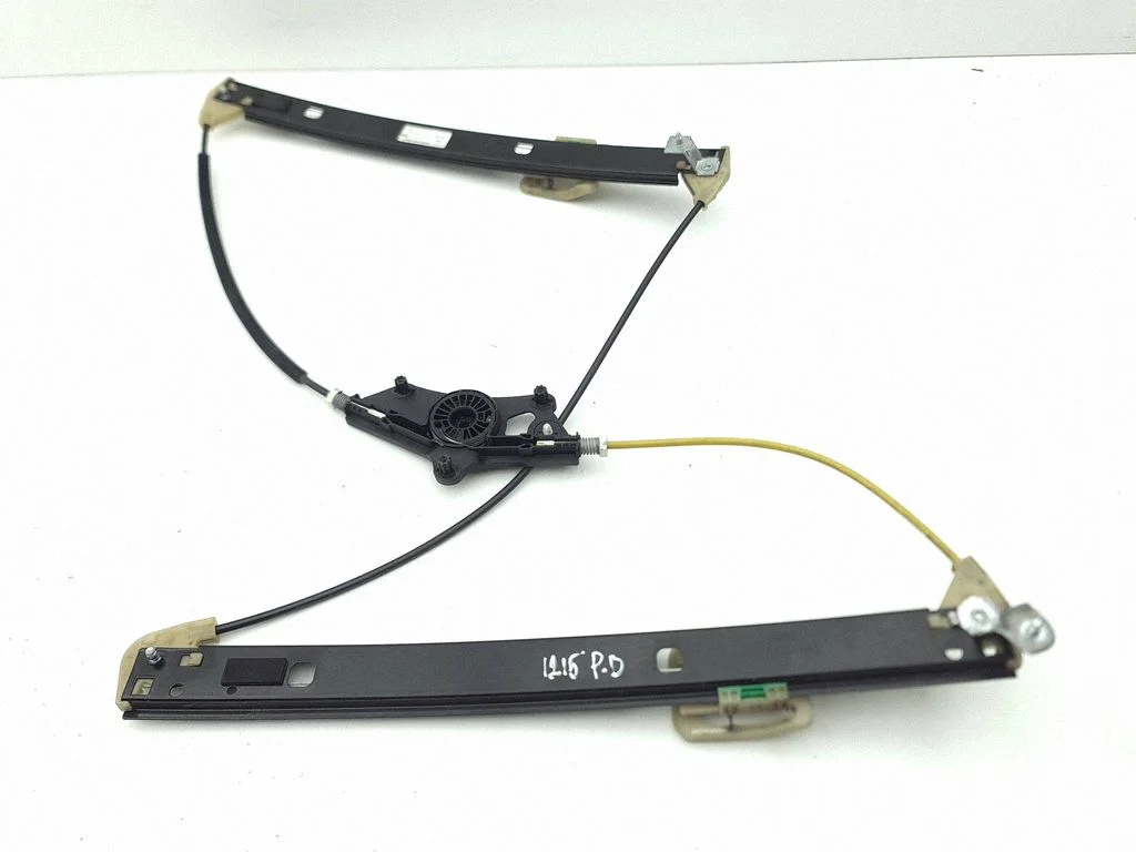 Front window lifting mechanism without motor 8W0837462