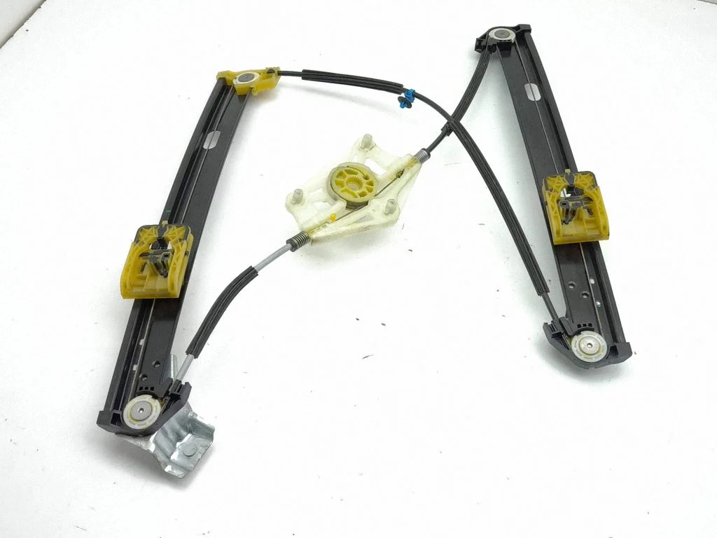 Front window lifting mechanism without motor 5FA837461A