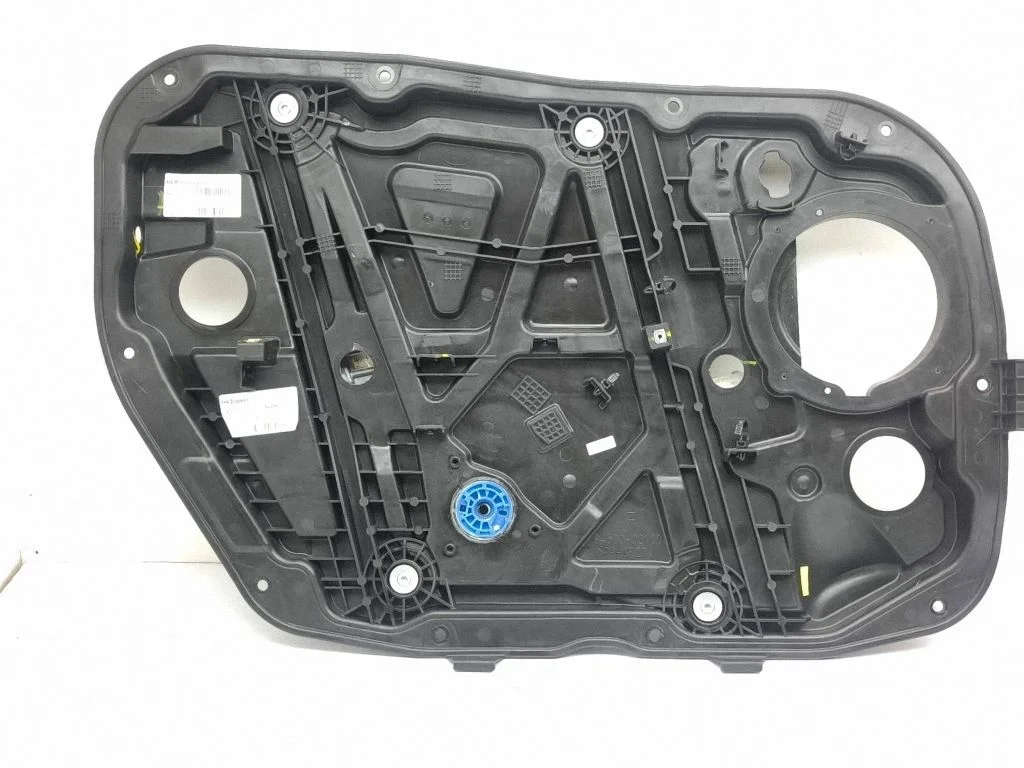 Front window lifting mechanism without motor 82470J7110
