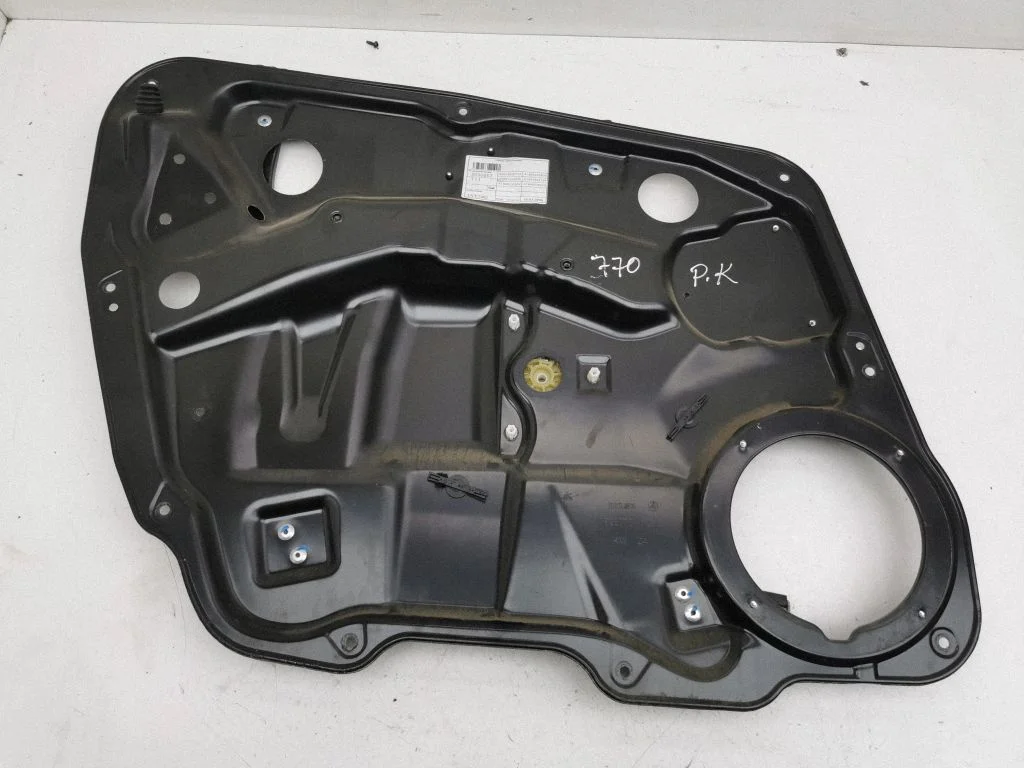 Front window lifting mechanism without motor A1648206526