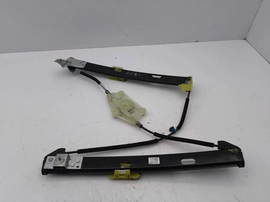 Front window lifting mechanism without motor 5FA837462B