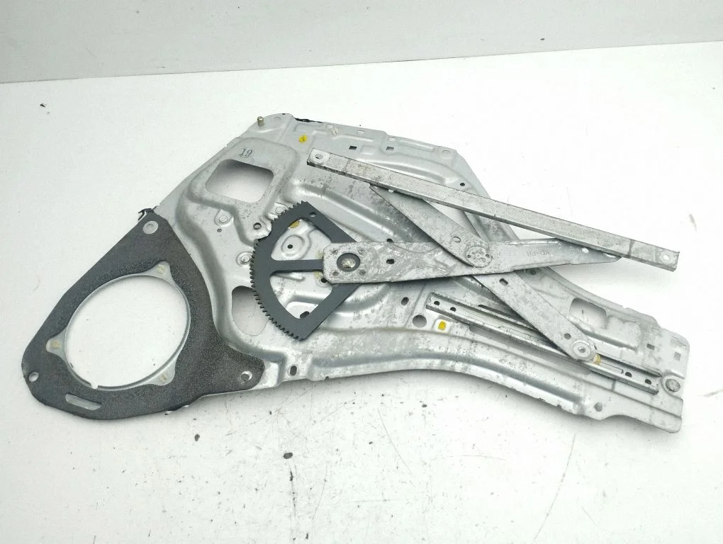 Front window lifting mechanism without motor 834701F080