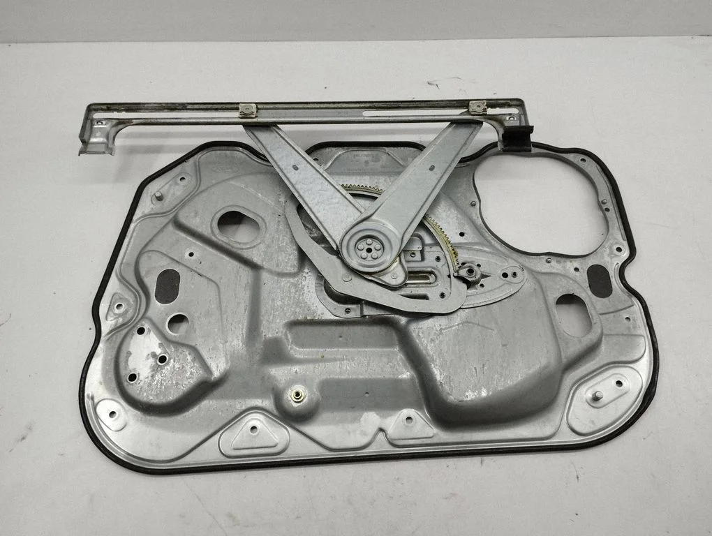 Front window lifting mechanism without motor 7M51R203A29DB