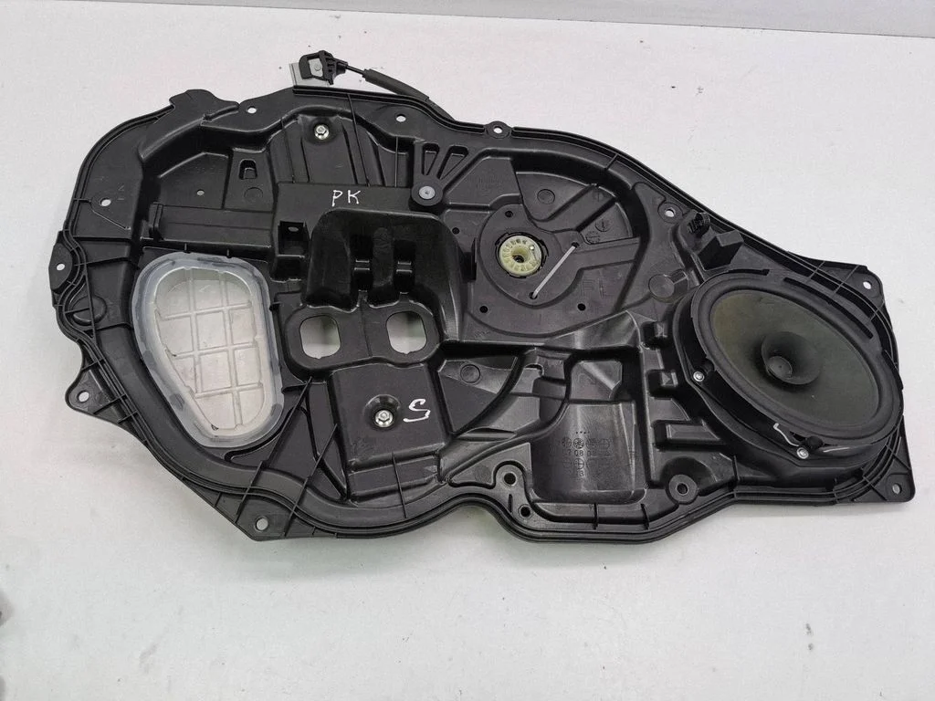 Front window lifting mechanism without motor GS1E6690