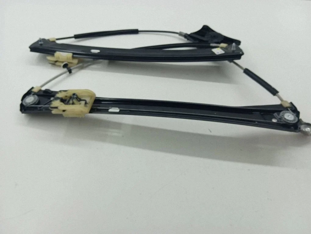 Front window lifting mechanism without motor 5NA837461A