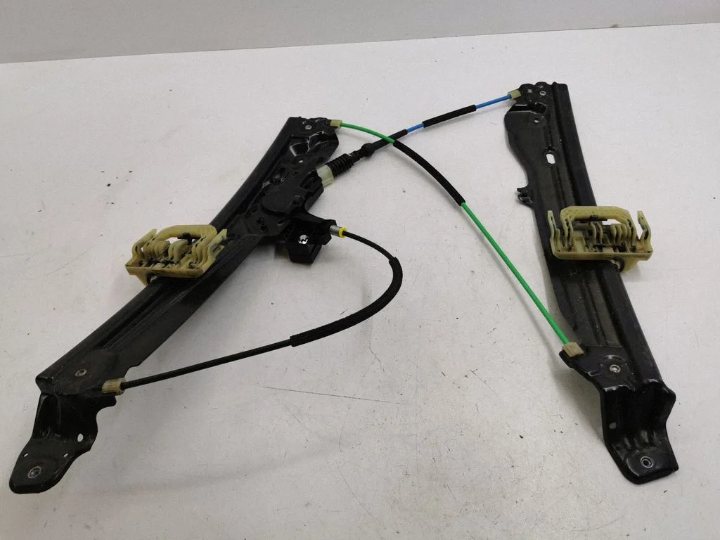 Front window lifting mechanism without motor – right