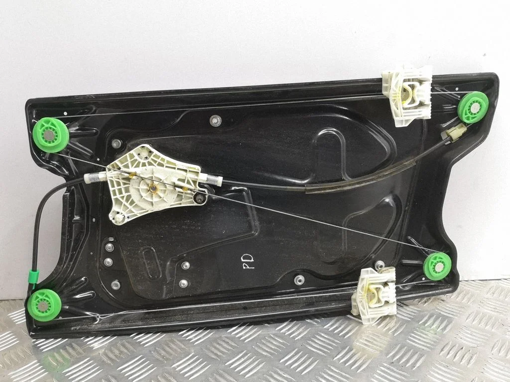 Front window lifting mechanism without motor 250108