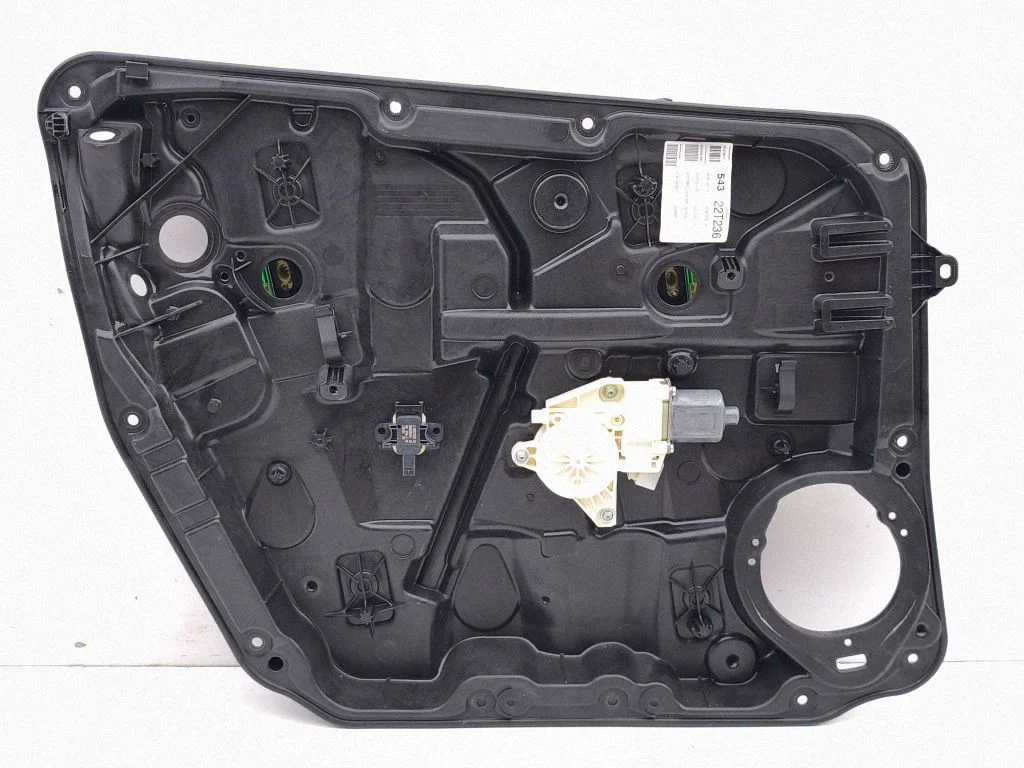 Front door window regulator with motor A2467200179