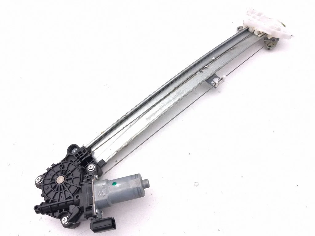 Front door window regulator with motor A036203050