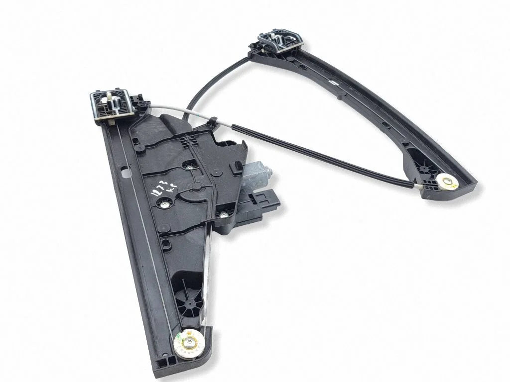 Front door window regulator with motor 9832841680