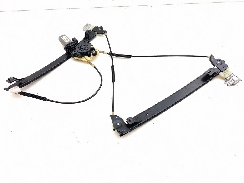 Front door window regulator with motor D247602