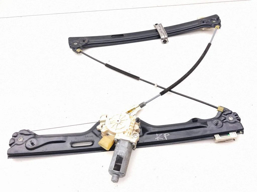 Front door window regulator with motor 0130821460