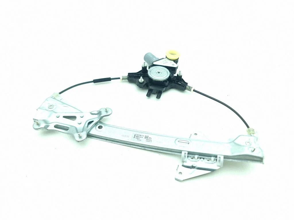 Front door window regulator with motor G47700101
