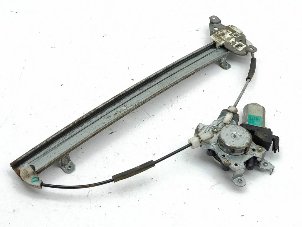 Priekšējā el. loga pacēlāja mehānisma komplekts 8073089913
