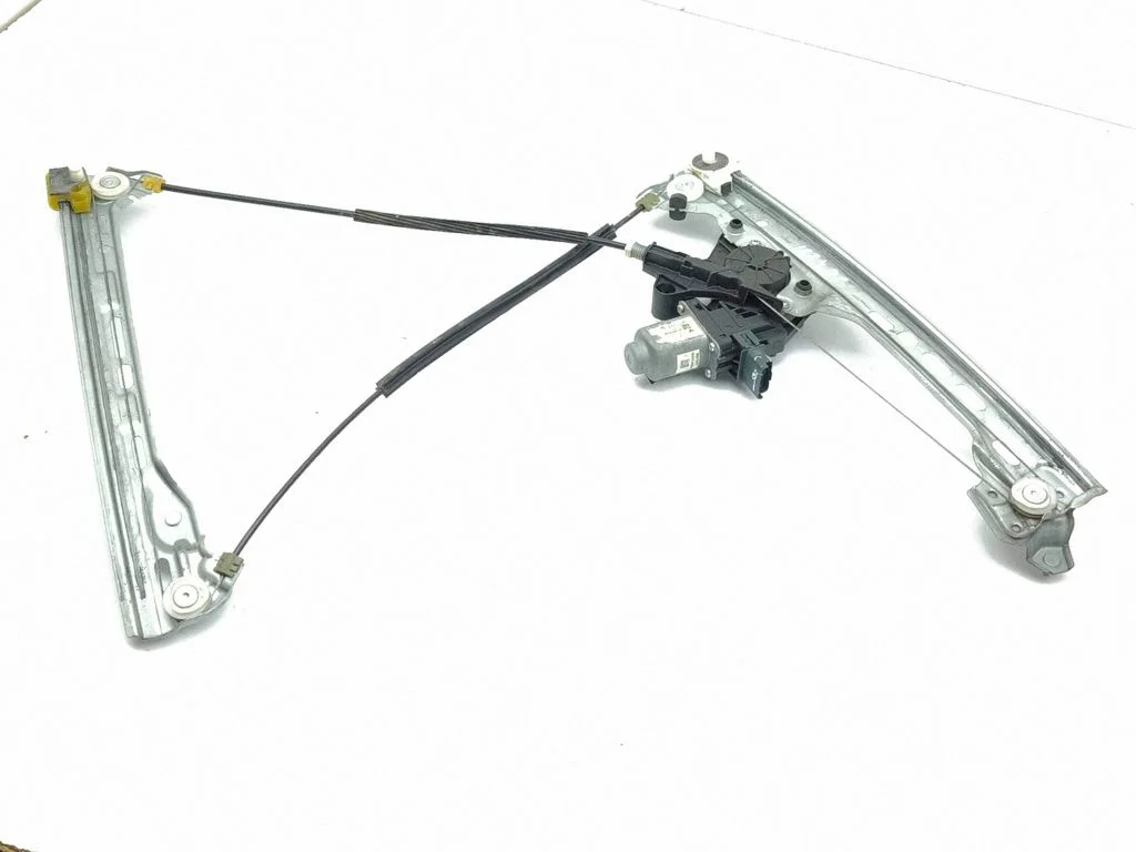 Front door window regulator with motor 430106F0