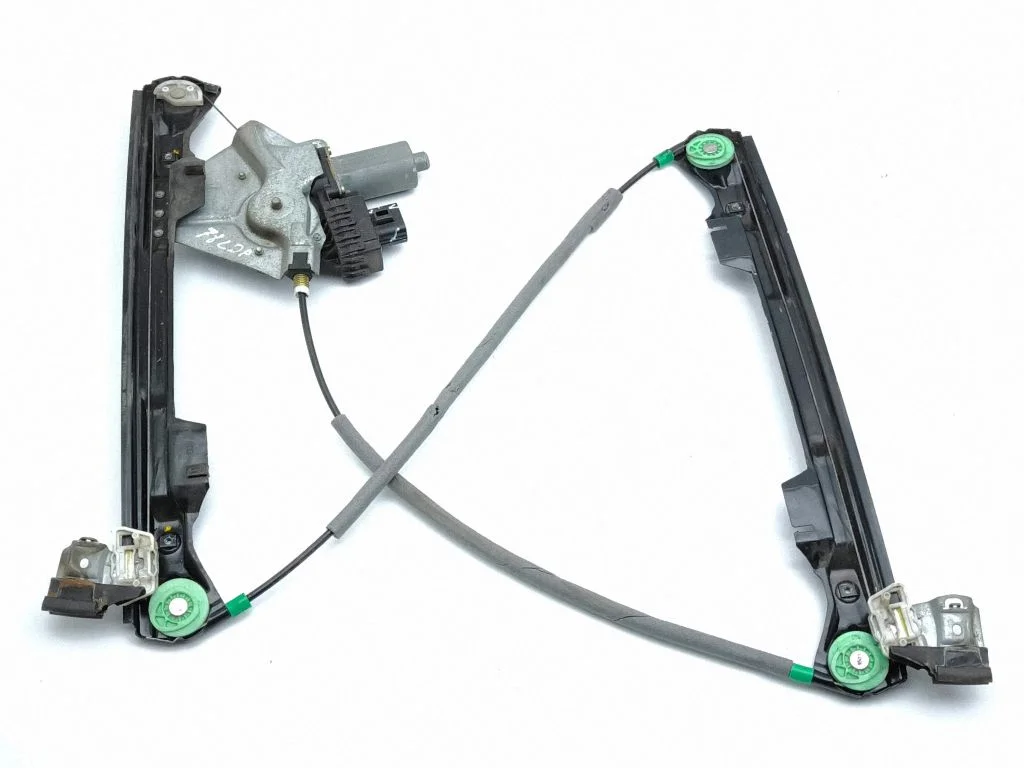 Front door window regulator with motor 1722002725