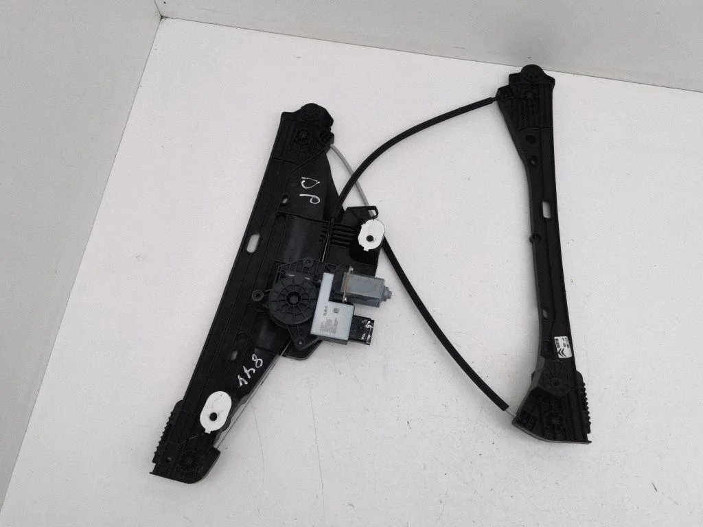Front door window regulator with motor 9832841580