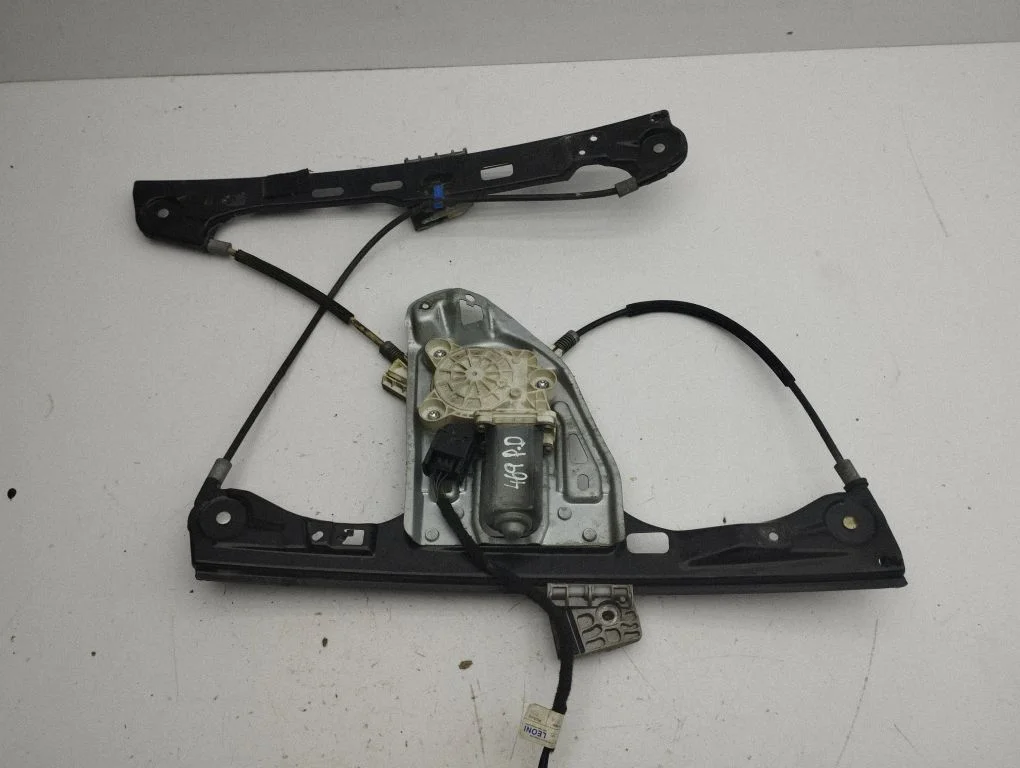 Front door window regulator with motor A2118201742
