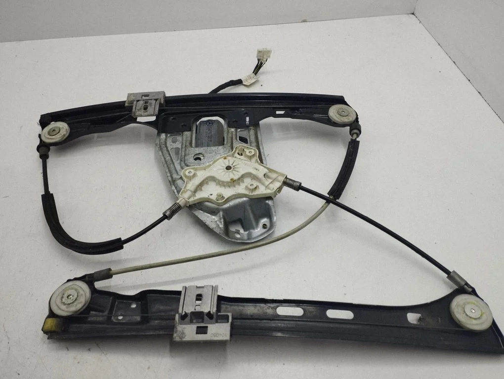 Front door window regulator with motor 77460028