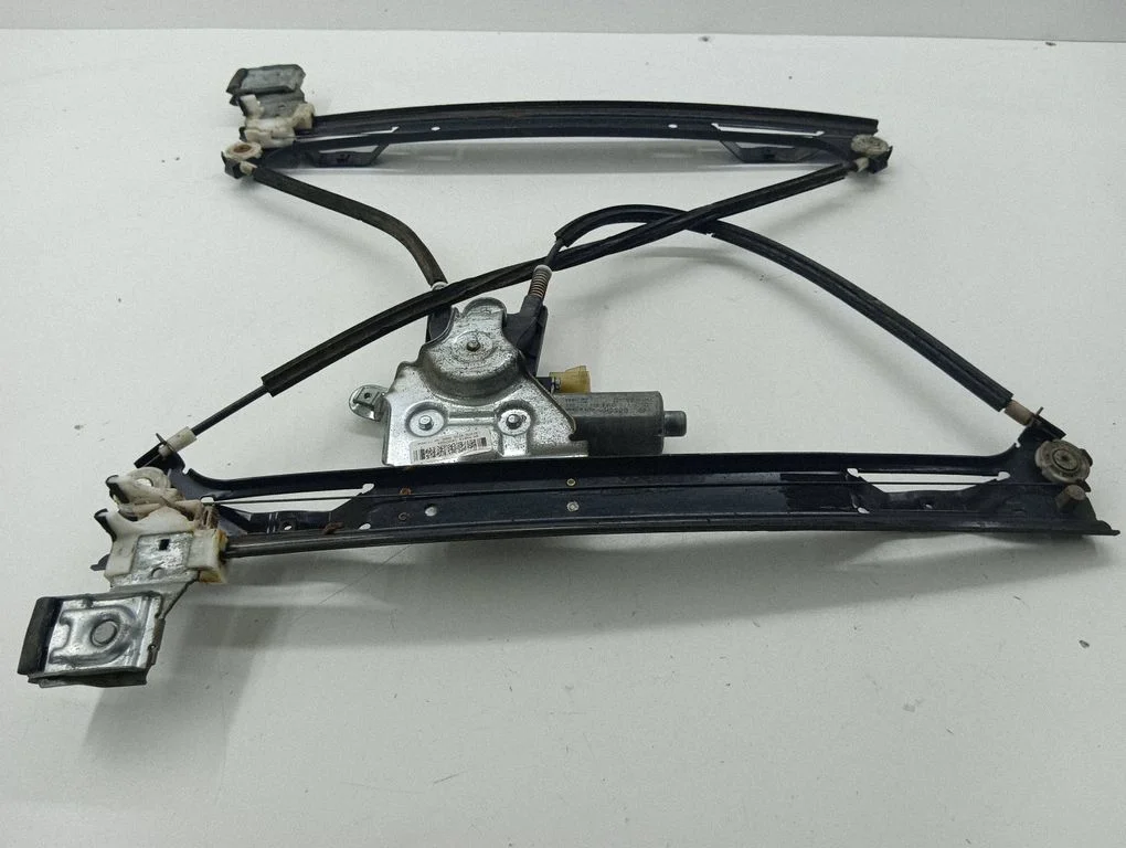 Front door window regulator with motor 6004PA1044