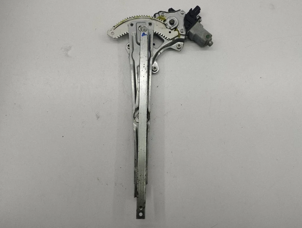 Front door window regulator with motor 13011609