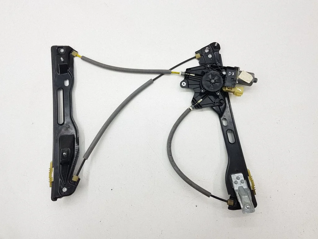 Front door window regulator with motor DS73F23201BE
