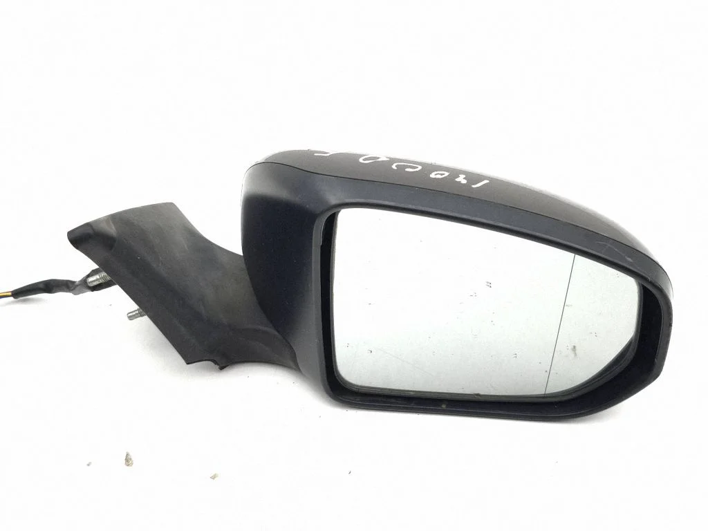 Front door electric wing mirror E4022867