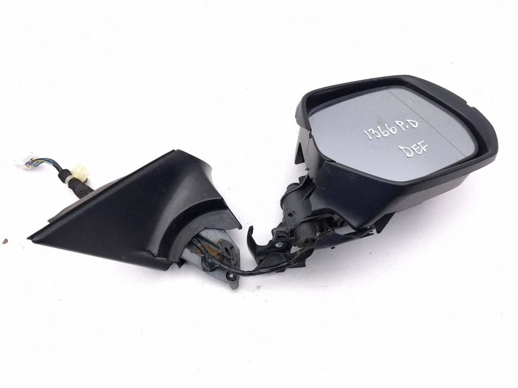 Front door electric wing mirror – right