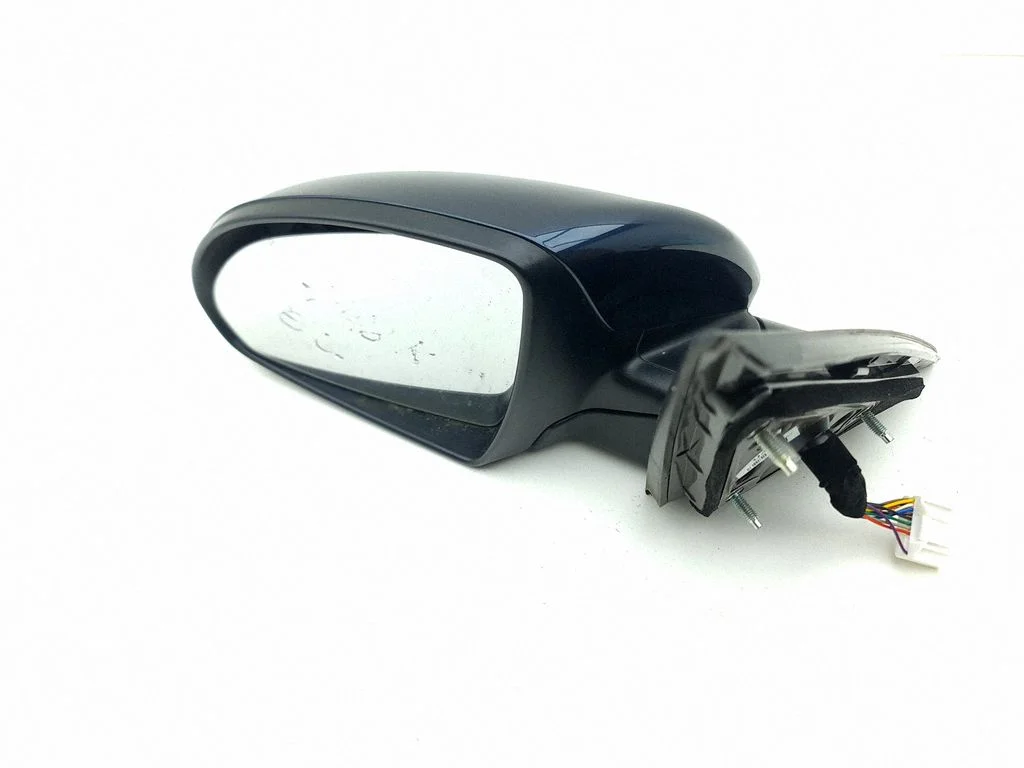 Esiukse elektriline välispeegel – vasak