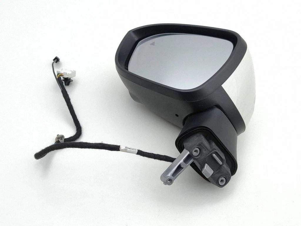 Front door electric wing mirror K23C18132