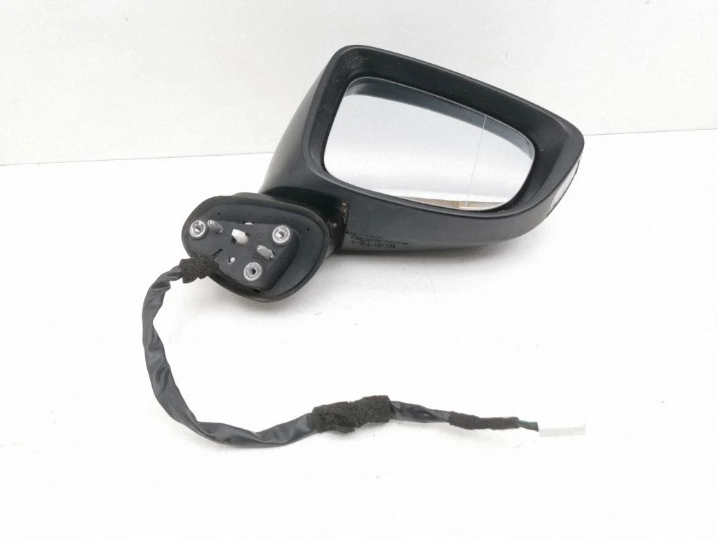 Front door electric wing mirror – right