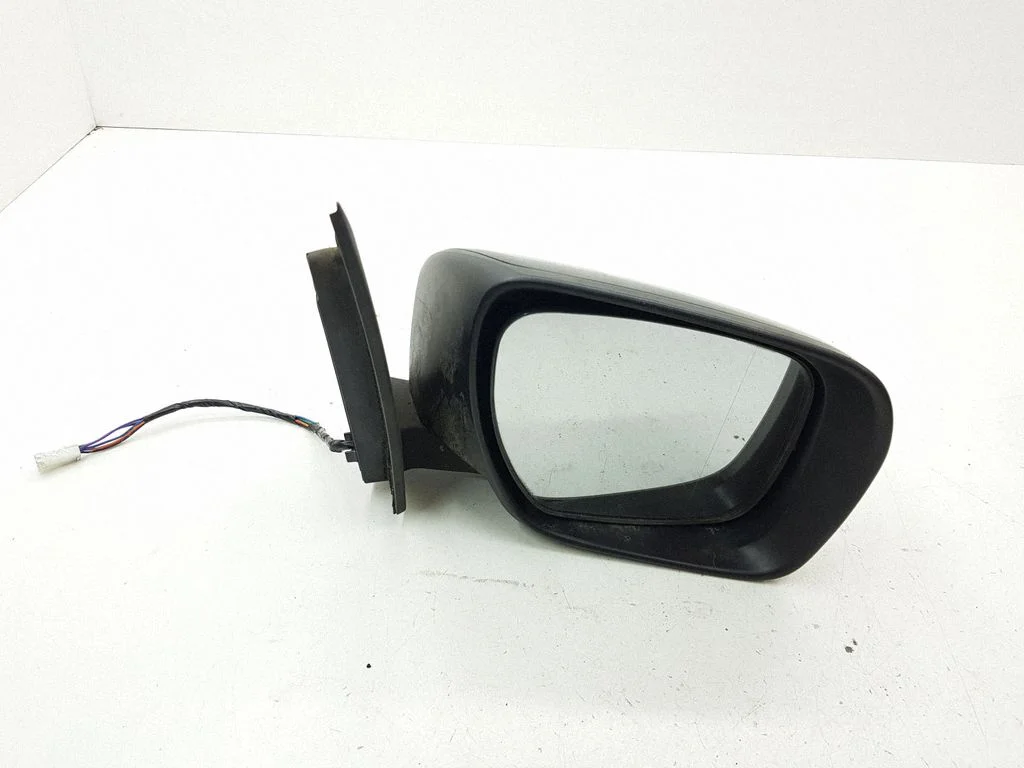 Front door electric wing mirror E4012284