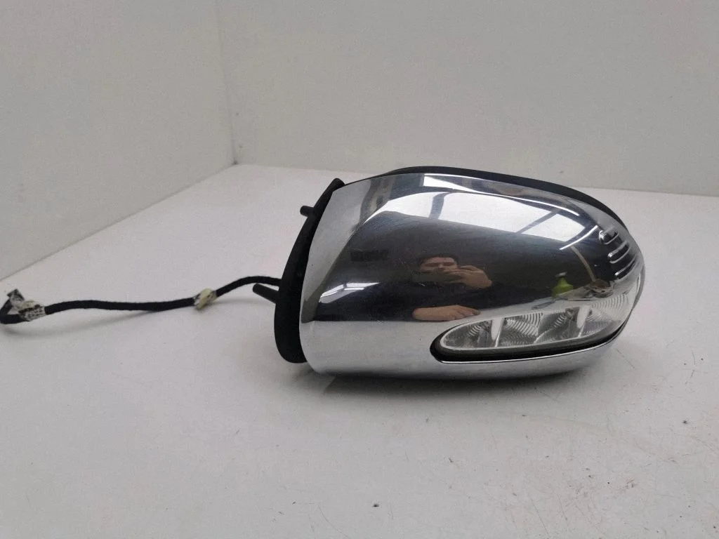 Front door electric wing mirror A1648102916