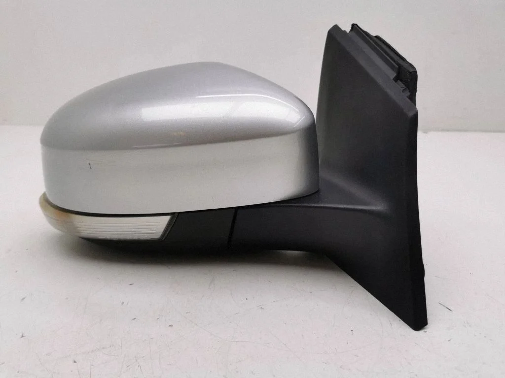 Front door electric wing mirror – right