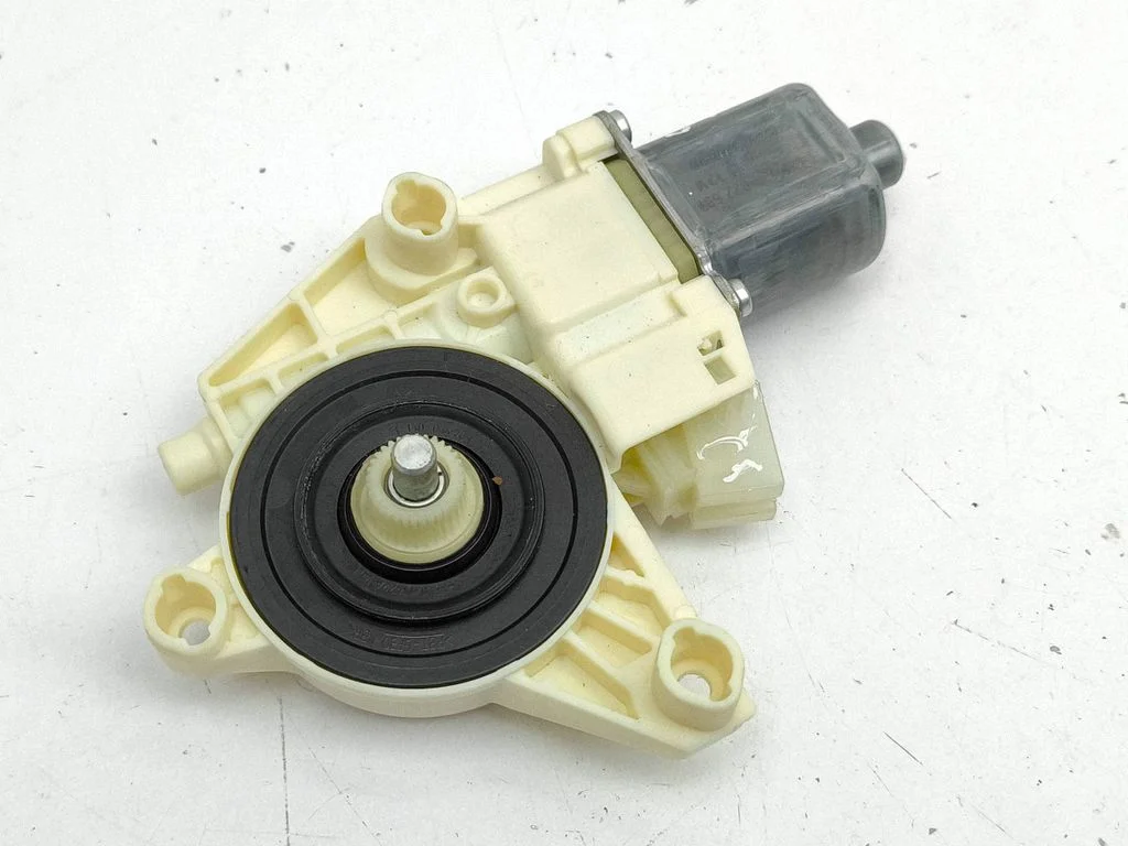 Front door window regulator motor A2469065200