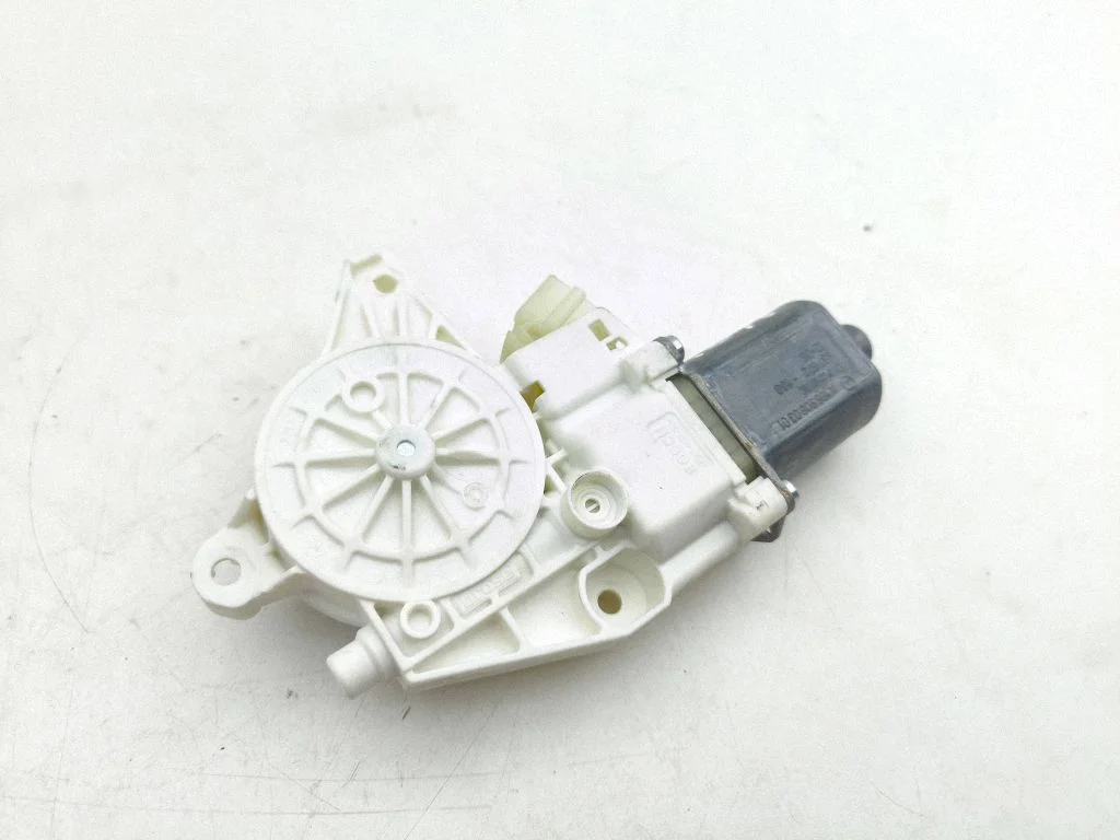 Front door window regulator motor A1669060301