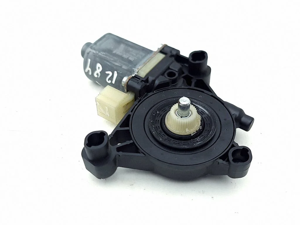 Front door window regulator motor – Seat Leon IV (2020-)