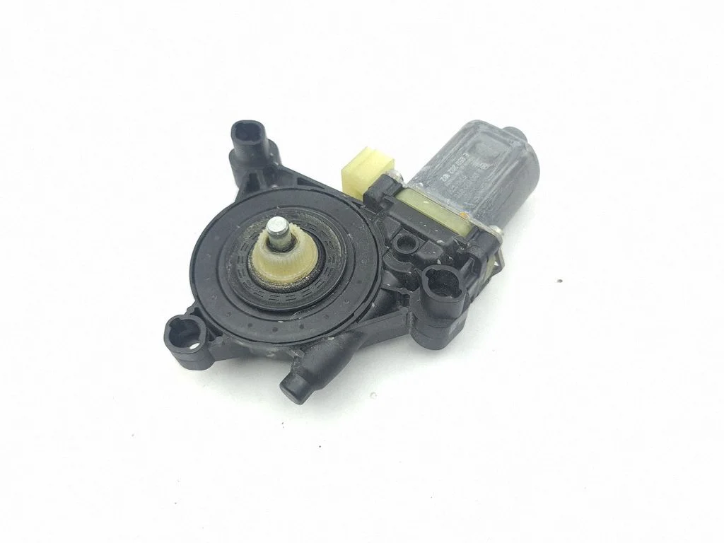 Front door window regulator motor 5Q0959802C