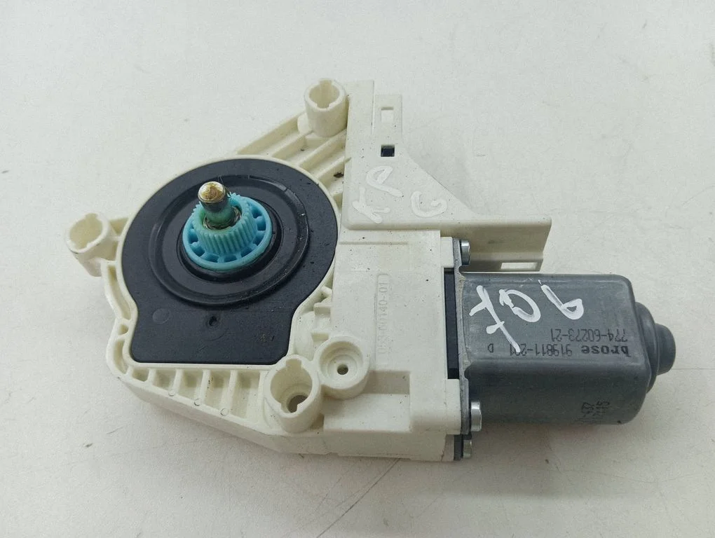 Front door window regulator motor – Porsche Cayenne (92A) (2010-2017)